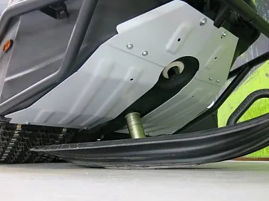 Комплект защиты днища с креплением для ружья + алюминиевая защита днища (Охотник) Riv с установкой